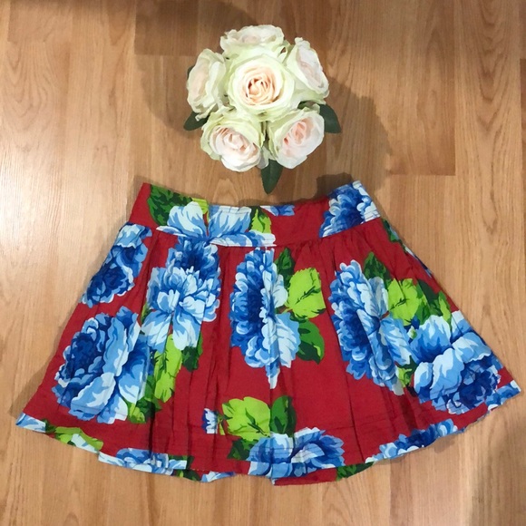 Abercrombie & Fitch Dresses & Skirts - NWOT Abercrombie Skirt
